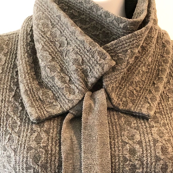 EUC Unique Turtle Neck Wrap Grey Tunic Sweater Size S - Picture 5 of 16